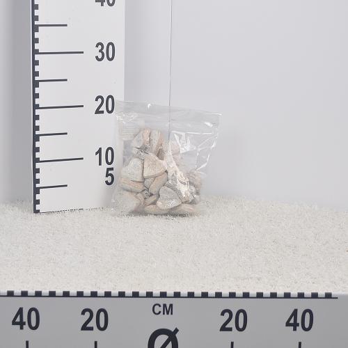 Doplnok z kôry srdce biele 5cm balenie